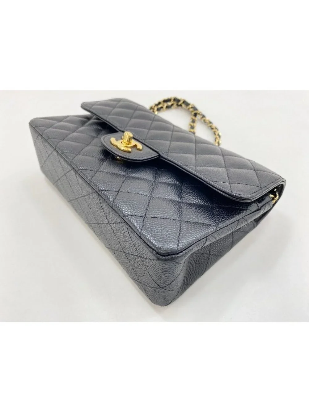 Chanel Shoulder Bag Quilted 23